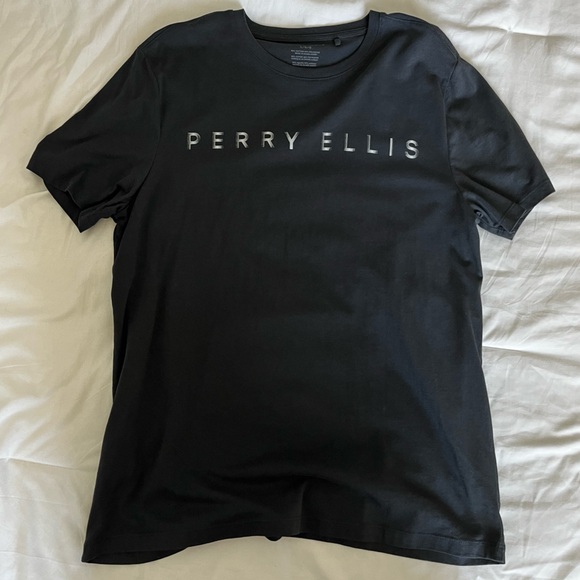 Perry Ellis t shirt - Picture 1 of 2